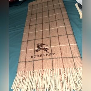 Authentic BURBERRY Scarf / Wrap